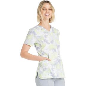 Infinity Women V-Neck Print Top with 2 Pocket Princess Seams Rib-Knit with Logo Metal O-Ring at Right Shoulder CK634