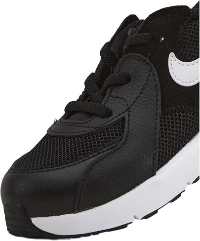 Nike Womens Low-top Sneakers in Kuwait