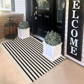 KILOCOCO Buffalo Plaid Rug 2.3'x3.6' Orange Outdoor Rug for Halloween/Thanksgiving Washable Fall Doormat Buffalo Check Rug Layered Front Door Mat for Porch/Farmhouse/Entryway/Patio Fall Decor