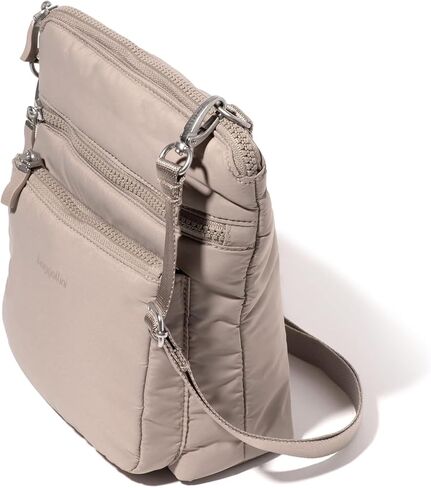 Baggallini Modern Pocket Crossbody in Kuwait