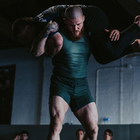 أكاديمية + كم قصير Rashguard | واقي من الطفح الجلدي BJJ مرن ومتين | قمصان ضغط ماصة للرطوبة للرجال والنساء | 80% بوليستر/20% سباندكس (L، كاكي) in Kuwait