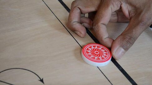 تم تصميم NKT Carrom Striker مع كرة جديلة للمحترفين in Saudi Arabia