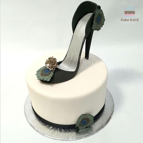 براميل لوح الكيك القوية والمستديرة باللون الفضي مقاس 14 بوصة لعرض الكعك، بسمك 1/4 بوصة، (12 قطعة) in Kuwait