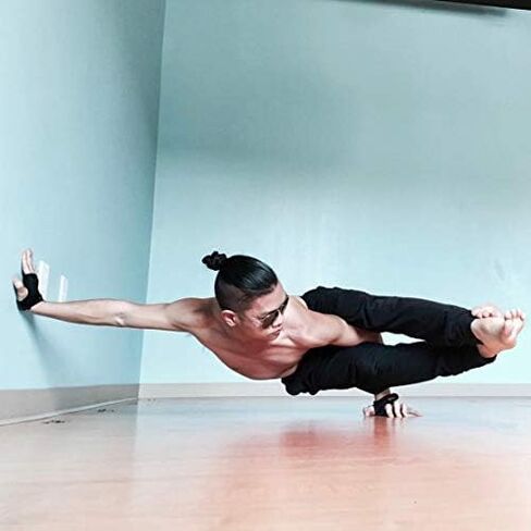 قفازات YogaPaws Elite مبطنة مضادة للانزلاق للنساء والرجال لليوجا، واليوجا القوية، والبيلاتس، وركوب الدراجات، وتمارين كروس فيت، والتمارين الخارجية، وتدريب الأثقال والأيدي المتعرقة in Kuwait