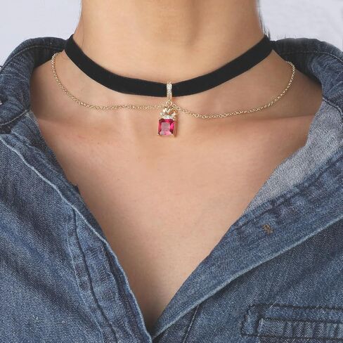 قلادات قلادة مخملية سوداء على شكل خنفساء النار للنساء والفتيات، قلادة زركونيا مكعبة من الماس الأحمر المربع، سلسلة ذهبية قابلة للتعديل قلادة عصرية مناسبة للحفلات والذكرى السنوية لعيد الميلاد لها in Kuwait