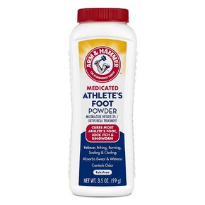 Arm & Hammer Athlete's Foot Powder - Antifungal Treatment for Feet with Baking Soda - Relieves Itching, Burning, and Odor - Clinically Proven Formula - 3.5 oz