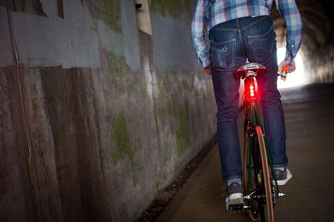 Blackburn Dayblazer Bike Rear Light in Kuwait