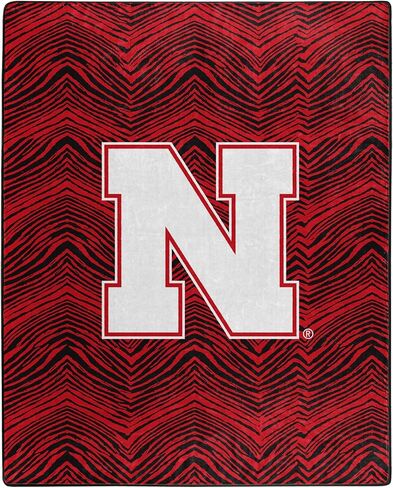 Zubaz من Northwest NCAA Zubified Raschel Throw Blanket 50 X 60، ولاية ميشيغان سبارتانز in Kuwait