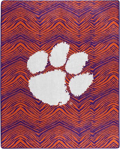 Zubaz من Northwest NCAA Zubified Raschel Throw Blanket 50 X 60، ولاية ميشيغان سبارتانز in Kuwait