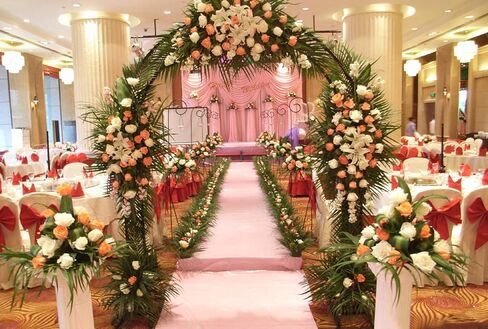 25pcs Decorative Party Chair Sashes,Banquet Satin Chair Ribbons,Wedding Chair Sashes Bows,Chair Ties for Trade Shows Christmas Events Baby Shower Birthday Party,Yellow in Kuwait