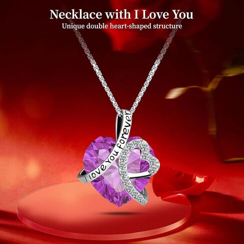 وردة حمراء حقيقية مع قلادة على شكل قلب - هدايا عيد ميلاد من الزهور الأبدية للنساء والزوجة والأم والصديقة والجدة، فكرة هدية في عيد الميلاد وعيد الحب للأم - باللون الأحمر in Kuwait