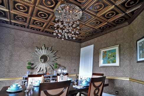 210as-24x24-25 Laurel Wreath Ceiling Tile 24" x 24" Antique Silver 25 in Saudi Arabia