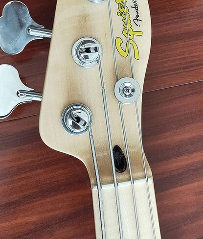 Bass Guitar String Trees String Retainer Guides for Bass Guitar Parts Replacement Pack of 2pcs with Mounting Screws. (Chrome) in Kuwait