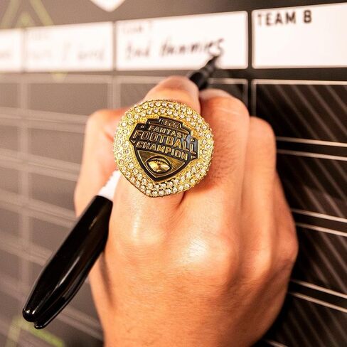 حلقة بطولة TrophySmack ESPN الرسمية لكرة القدم الخيالية، جائزة Fantasy Sports - مقاس 12 حلقة (لمسة نهائية ذهبية) in Saudi Arabia