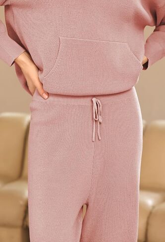 مجموعة سترة Pink Queen للنساء بلوفر بغطاء للرأس متطابق مع بنطال واسع الساق وفضفاض محبوك مع جيب in Saudi Arabia