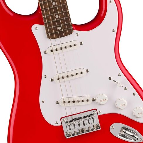 جيتار كهربائي Squier Sonic Stratocaster HT، تورينو أحمر، لوحة أصابع لوريل، حزمة Pickguard بيضاء مع حقيبة جيتار كهربائي FE620، 351 قطعة جيتار كلاسيكية، وكابل مستقيم/زاوية in Saudi Arabia