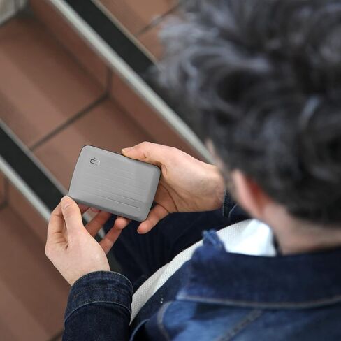ÖGON -DESIGNS- Aluminum wallet smart case V2 - Easy storage - Metal lock - Strong RFID blocking card holder - Up to 10 cards and banknotes in Kuwait