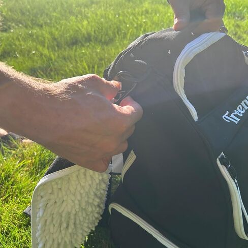 منظف ​​قرص الجولف | منشفة قرص الجولف مع أجهزة تنظيف من الألياف الدقيقة لتنظيف أقراص الجولف وملحقات قرص الجولف | شعار مطرز وقلم تحديد صغير من الألومنيوم الإضافي | مشبك حلقة تسلق in Kuwait