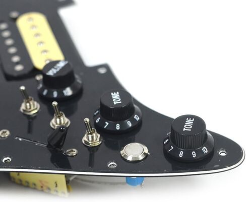 Black 3Ply SSH Electric Guitar Cut-off Switch Left Handed Pickguard Pickup with Singlecut Wiring Loaded Prewired Pickguard Swith Control Scratchplate for Fender Strat Guitar Replacement in Saudi Arabia