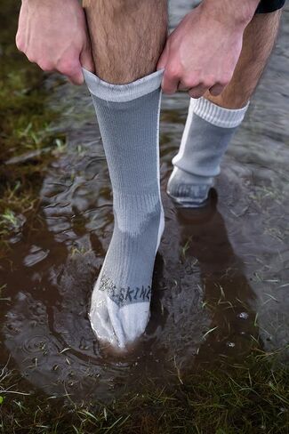 SEALSKINZ Women's Cold Weather Mid Length Sock in Saudi Arabia