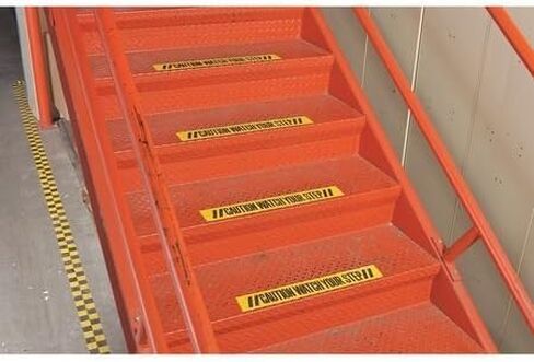 تحذير شاهد خطوتك، درجة ممتازة 60 حبيبة مضادة للانزلاق، داخلي/خارجي، يتصل بشكل فعال بالمخاطر، أصفر/أسود، 3 بوصة × 60 قدم، SG8903PT in Kuwait