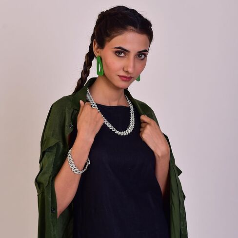 قلادة من سلسلة ربط ميامي الكوبية الصلبة من EMESLY (طول 16، 18، 20، 22، 24، 30 بوصة)؛ سوار هيب هوب (طول 8 بوصات) للرجال والنساء؛ هدية مثالية للمجوهرات المثلج in Kuwait