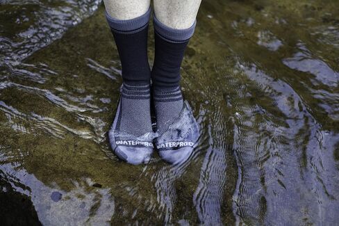 Showers Pass Waterproof Breathable Multisport Unisex Socks - Crosspoint Classic (Grey - Small/Medium) in Saudi Arabia