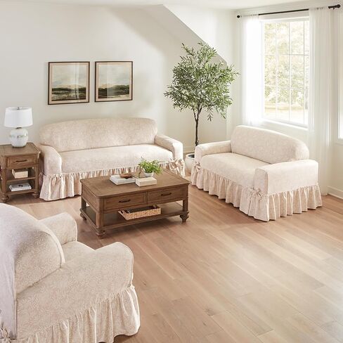 أغطية أريكة مكشكشة من نسيج التويل الأساسي من SureFit، غطاء أريكة بتصميم قطعة واحدة مطبوعة من القطن وتنورة مكشكشة، غطاء أريكة قابل للغسل في الغسالة، زهور محايدة in Kuwait