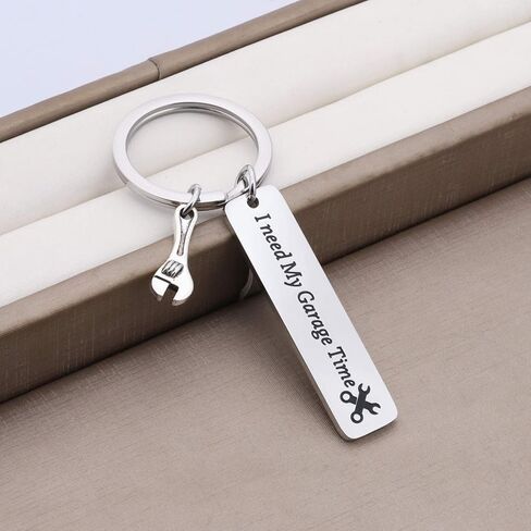 Zuo Bao Funny Mechanic Gift Car Mechanician Keychain I Need My Garage Time Jewelry Car Repair Keychain for Car Enthusiast in Saudi Arabia