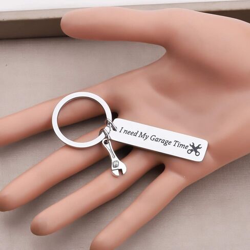 Zuo Bao Funny Mechanic Gift Car Mechanician Keychain I Need My Garage Time Jewelry Car Repair Keychain for Car Enthusiast in Saudi Arabia