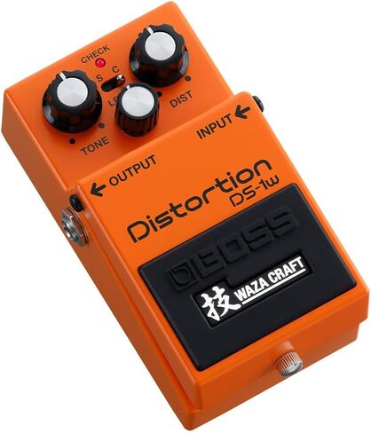حزمة دواسة التشويه Boss DS-1W مع كابل أداة Pig Hog PCH10BK "أسود منسوج"، 12 قطعة جيتار وقماش تلميع الصوت السائل in Saudi Arabia
