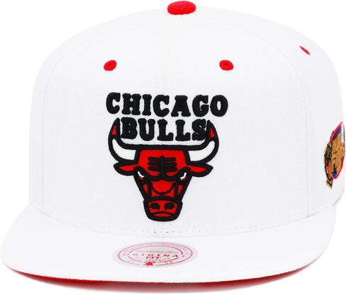 Mitchell & Ness Chicago Bulls NBA The Champs Snapback Hat Cap - White/NBA Finals 1998 Side Patch in Saudi Arabia