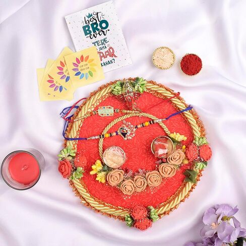 طبق مجموعة SATVIK Rakhi Puja Thali للأخ Bhaiya Bhabhi مع 2 مصمم Rakhi Thread، بطاقة تهنئة Roli Chawal & Ram Sita ملصق هندي احتفالي مجموعة أطباق Raksha Bhandhan Pujan in Saudi Arabia