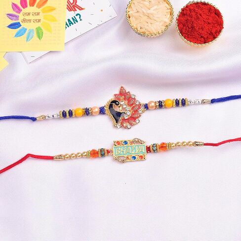 طبق مجموعة SATVIK Rakhi Puja Thali للأخ Bhaiya Bhabhi مع 2 مصمم Rakhi Thread، بطاقة تهنئة Roli Chawal & Ram Sita ملصق هندي احتفالي مجموعة أطباق Raksha Bhandhan Pujan in Saudi Arabia