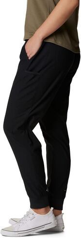 Columbia Women's Leslie Falls Jogger in Saudi Arabia