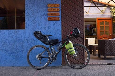 Blackburn Mountain Aluminum Bottle Cage in Saudi Arabia