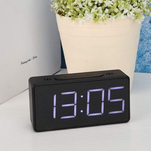 Mumusuki Digital Alarm Clock for Bedroom, Simple Electronic Clock LED Digital Bedside Alarm Clock with Snooze Function USB Charger for Student Home Use (Black) in Kuwait