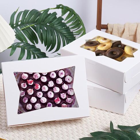 60 قطعة من صناديق المخبوزات البيضاء مع نافذة مقاس 8 × 6 × 2.5 بوصة علب بسكويت المعجنات مع 3 نوافذ أنيقة للشوكولاتة والفراولة والحلوى والكعك والدونات in Kuwait