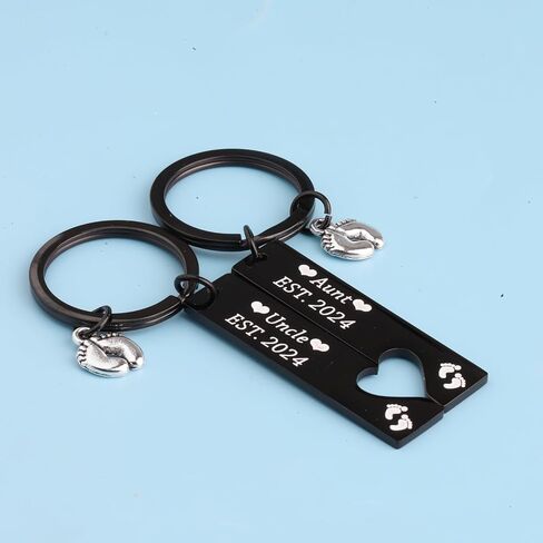 FUSTMW New Aunt and Uncle gifts Est 2024 Keychain Set Pregnancy Announcement Gift First Time Uncle Gifts for Aunt to Be Gifts in Kuwait