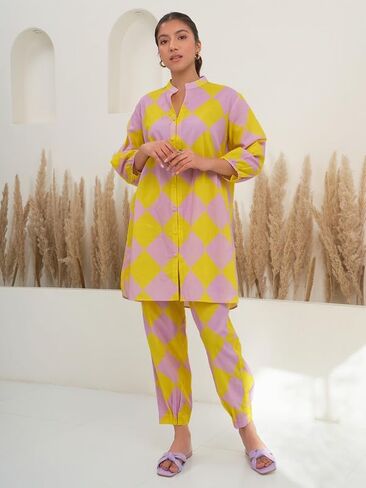 مجموعة كورتا ذا لوم مع بنطال للنساء/البنات بياقة دائرية وأكمام بالون مطبوعة هندية عرقية توب كورتي أصفر in Kuwait