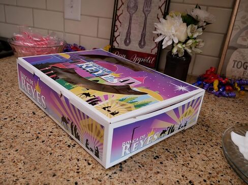 صينية Southern Champion 2370 مطلية بالطين من الورق المقوى بقفل زاوية روسكا دي رييس، صندوق مخبز نافذة، 35.56 سم. الطول × 10 بوصة. العرض × 3-1/8 بوصة. الارتفاع (الحالة 50) in Kuwait