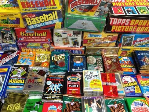 MLB Baseball (100) Cards in Sealed Wax Packs Topps Donruss Score Upper Deck Fleer Ultra Old Vintage in Saudi Arabia