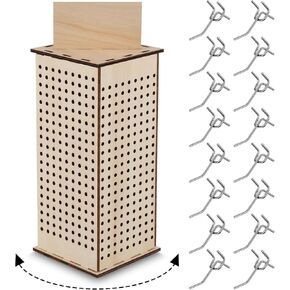 حامل عرض خشبي دوار 4 جوانب عرض مجوهرات دوارة مع خطافات بيجبورد شديدة التحمل، رف عرض سلسلة مفاتيح حامل بيجبورد دوار 360 درجة للعروض الحرفية (4.7 × 4.7 × 11.8 بوصة)