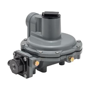 R632A-CFFXA Integral 2-Stage Regulator, 1/4" x 3/4" NPT, 9-13" w.c. Spring, Vent Opposite Taps