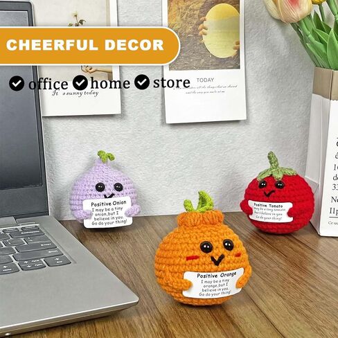 مجموعة خضروات فواكه كروشيه للدعم العاطفي، 3 قطع طماطم بصل برتقالية كروشيه مع بطاقة ملهمة، هدايا صغيرة لأصدقائها من النساء in Kuwait