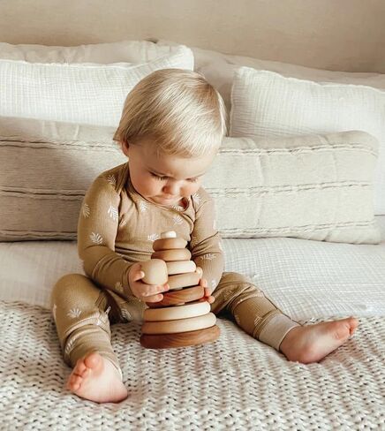 GUNAMUNA Unisex Newborn Baby Waffle Knit Pajama Onesie w/Diaper Zipper, Footless Romper Sleeper PJs for Newborns to Toddlers in Kuwait