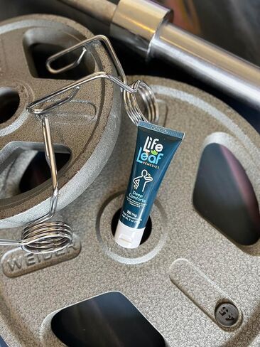 Capsaicin Cream (.1%) for Athletes - Extra Strength Fast-Acting Joint & Muscle Cream with Celadrin, Capsaicin and Menthol - Non-Greasy 3 OZ Cream by Life Leaf in Saudi Arabia