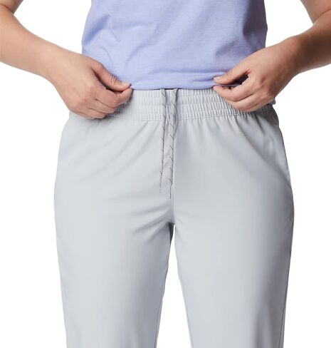 Columbia Women's Hike Pant in Saudi Arabia