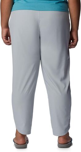 Columbia Women's Hike Pant in Saudi Arabia