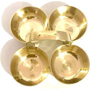 حامل وعاء صغير من النحاس Chowmukh 4 باترا لإكسسوارات بوجا حامل Haldi Kumkum مع طبق لكل مناسبة للمهرجان in Kuwait